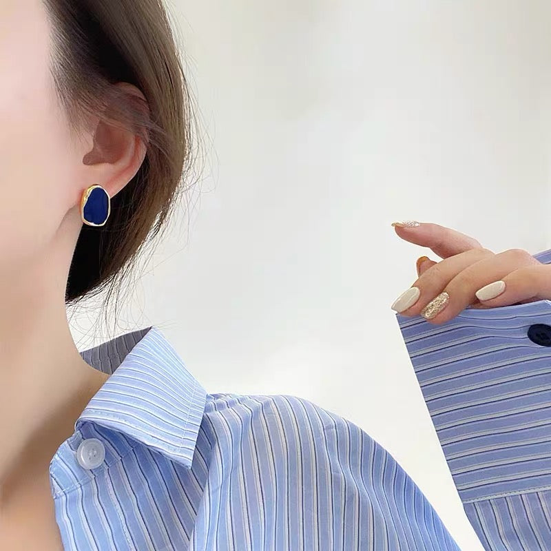French-style oval blue enamel stud earrings